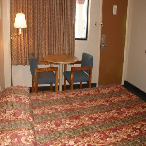 Red Carpet Inn Brooklawn Стая снимка